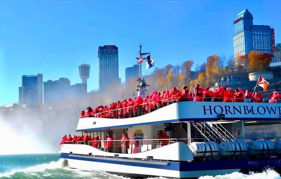 From Toronto: Niagara Falls Tour + Boat Ride and/or Journey - Maple syrup and chocolate before the main event