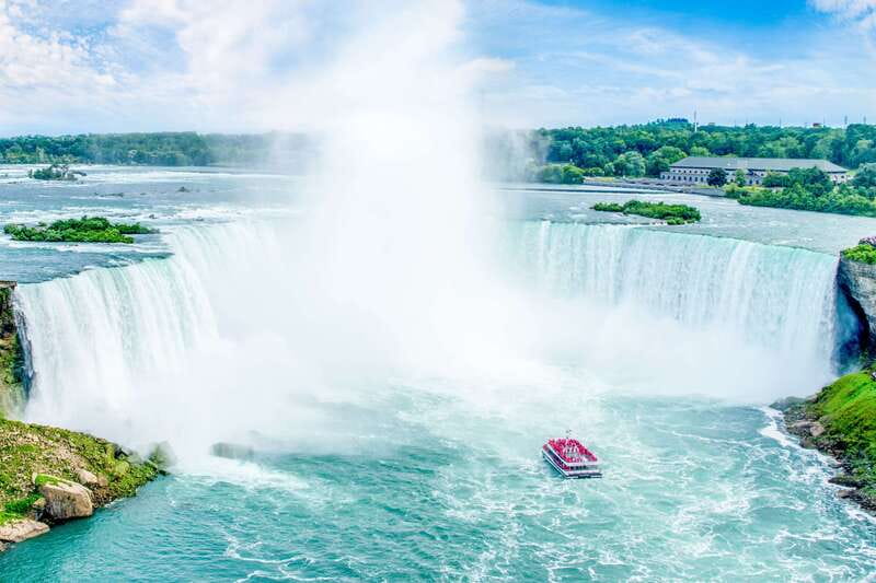 From Toronto: Niagara Falls Tour with Cruise & Maple Tasting - The seasonal cruise and its winter replacement