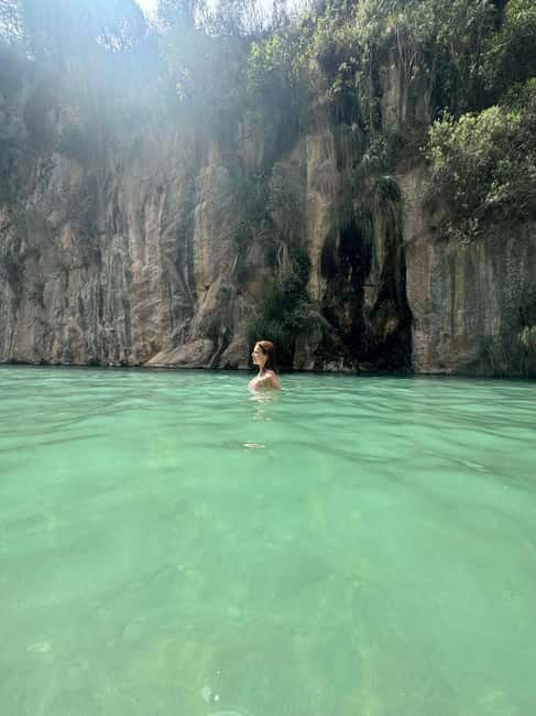 From Valencia: Hot Springs + Waterfalls + Surprise Stop - Navajas and the 60-meter Salto de la Novia