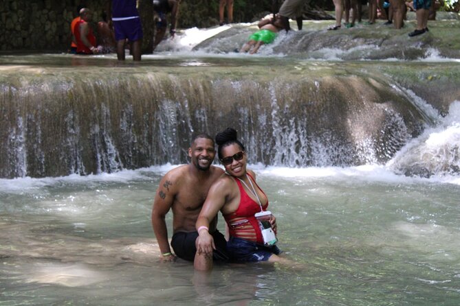 Full-Day Tour of Blue Hole and Dunn's River Falls, Including Fees - What the $185 price really covers