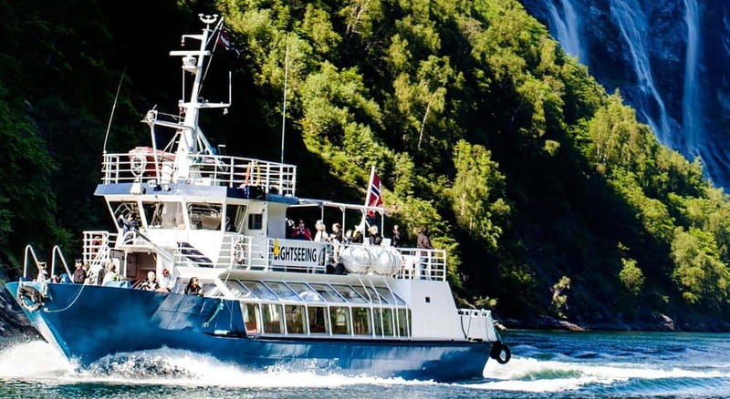 Geiranger: Fjord and Waterfalls Sightseeing Boat Trip - What the audio guide adds