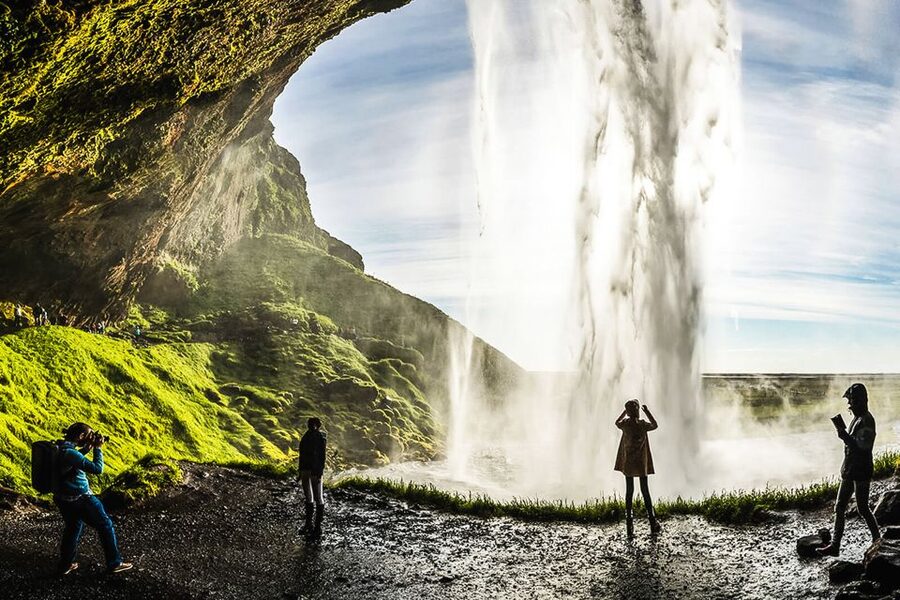 Iceland: Full-Day South Coast, Black Beach & Waterfalls Tour - The guide can make or break a long day