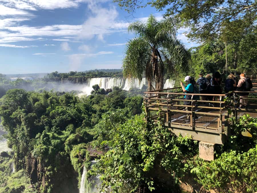 Iguassu Waterfalls: 1 Day Tour Brazil and Argentina's sides - Key points at a glance