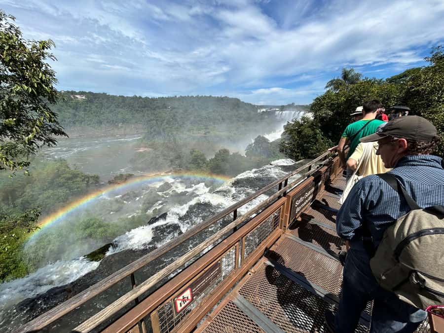 Iguassu Waterfalls: 1 Day Tour Brazil and Argentina's sides - Lunch at Porto Canoas and the Brazilian view