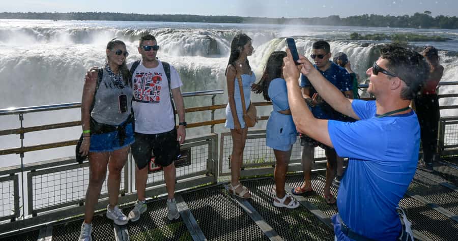 Iguassu Waterfalls: 1 Day Tour Brazil and Argentina's sides - Price, extra costs, and overall value