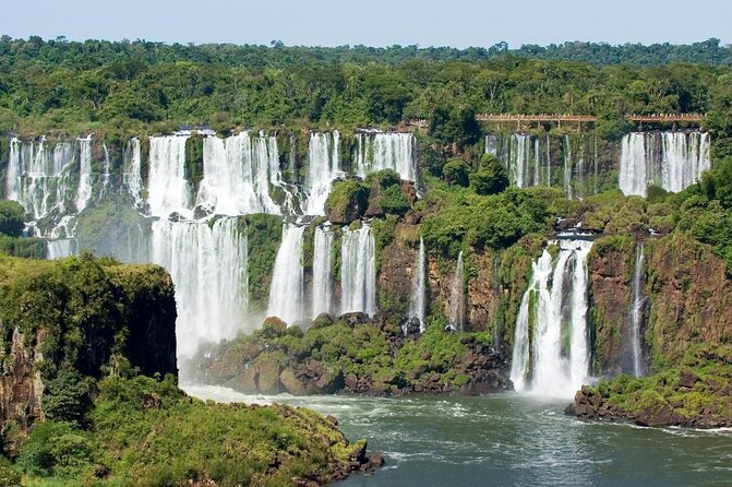Iguazu Falls : Private day tour both Brazil & Argentina - Why seeing both sides changes the experience
