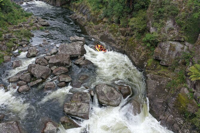 Kaituna Cascades - Grade 5 Wairoa River near Tauranga - The Waterfall delivers the biggest drop