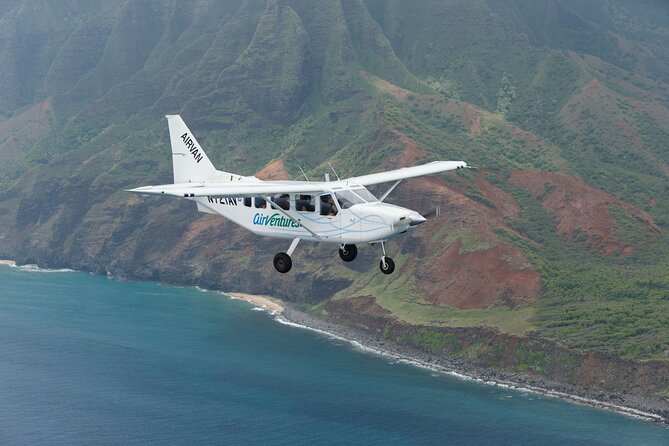 Kauai Airplane Tour: Na Pali Coast, Waterfalls & Window Seats - Why an airplane is a smart way to see Kauai
