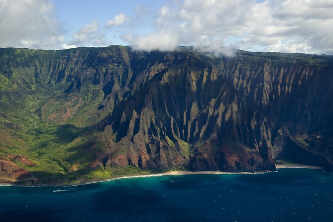 Kauai Airplane Tour: Na Pali Coast, Waterfalls & Window Seats - Leaving Lihue for the island’s south and east
