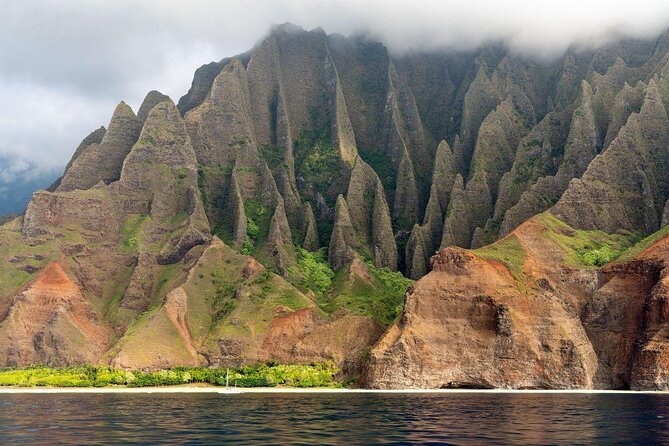 Kauai Deluxe Waterfall Safari: Helicopter Tour - Key points before you book