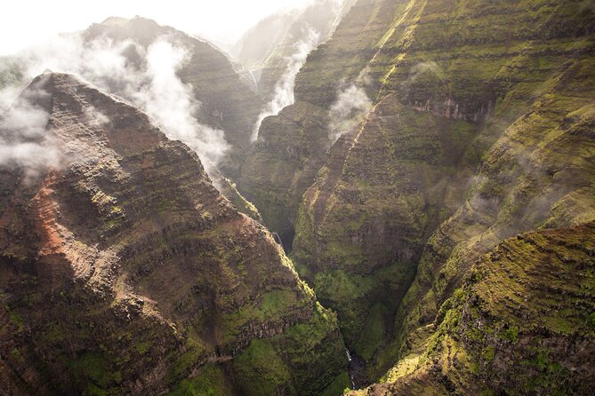 Kauai Deluxe Waterfall Safari: Helicopter Tour - From Lihue check-in to the helipad