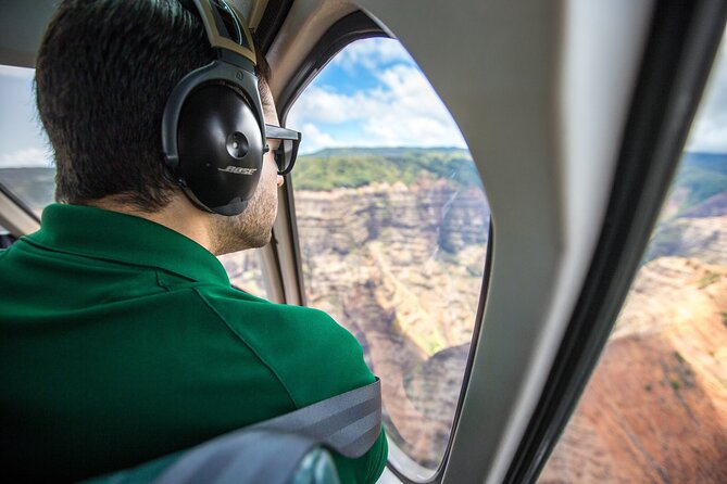 Kauai Deluxe Waterfall Safari: Helicopter Tour - Waterfalls, valleys, and Jurassic Falls