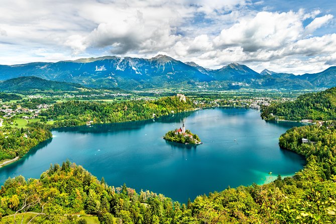 Lake Bled and Bohinj with Savica waterfall included - Bled Castle and the optional Pletna boat