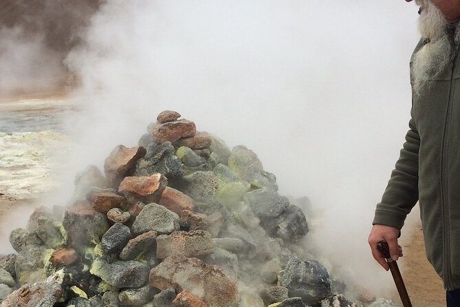 Lake Myvatn Day Tour and Godafoss Waterfall for Cruise Ships from Akureyri Port - Lake Mývatn and the northern volcanic zone