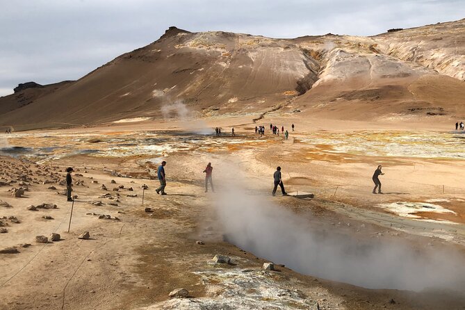 Lake Myvatn Day Tour and Godafoss Waterfall for Cruise Ships from Akureyri Port - Hverir and Námaskarð: where the earth smells alive