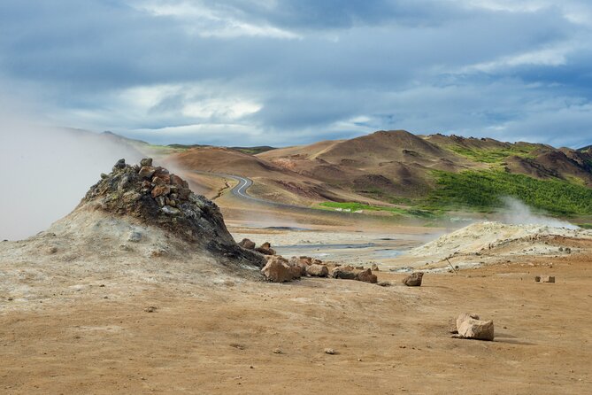 Lake Myvatn, Hot-Springs & Godafoss Waterfall Tour from Akureyri - What the six-hour schedule feels like
