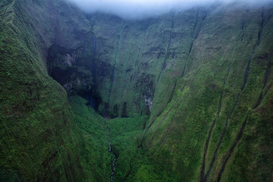 Lihue: Deluxe Waterfall Safari Helicopter Tour - Waimea Canyon from above