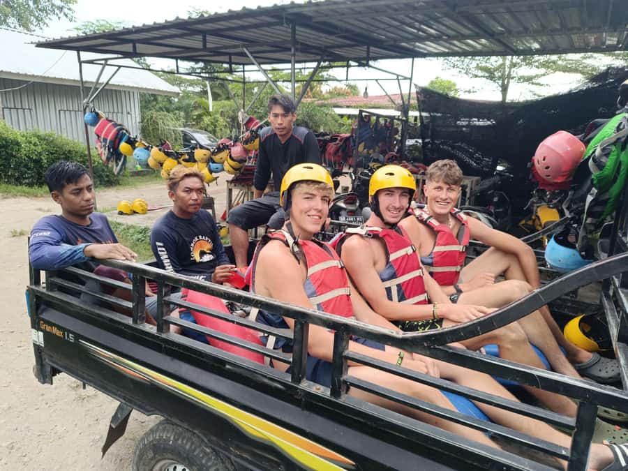 Lombok: Waterfall Benang Kelambu & River Rafting Trip - Should you book it?