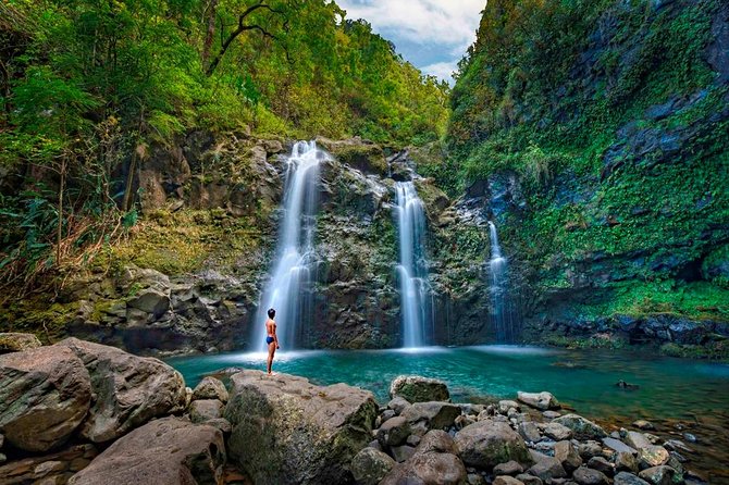Maui: Famous Road to Hana Waterfalls and Lunch by Mercedes Van - Early morning pickup and the long ride east