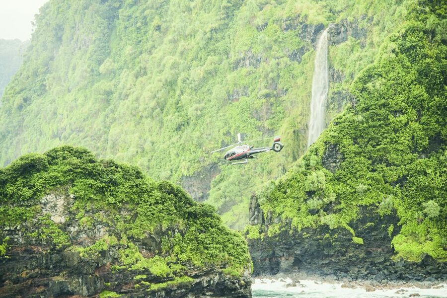 Maui: Road to Hana Helicopter & Waterfall Tour with Landing - What the 35-minute stop feels like on the ground