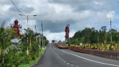 Mauritius: Chamarel 7 Colours & Waterfalls, South-West Tour