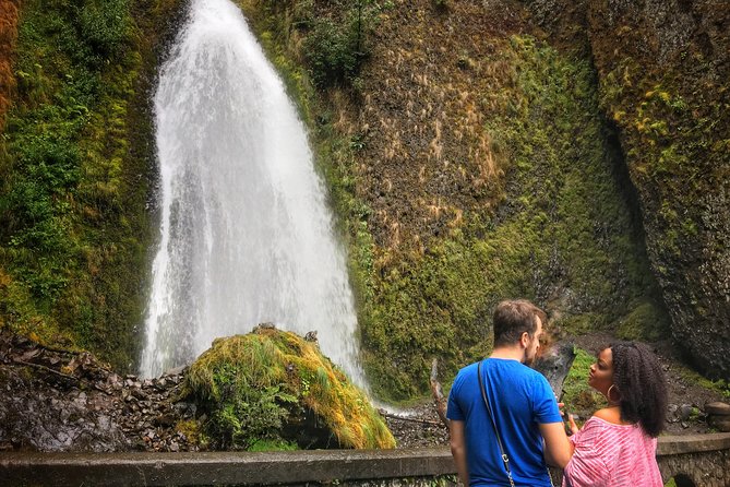 Multnomah Falls and Columbia River Gorge Half-Day Hiking Tour - Vista House and the best wide-angle view