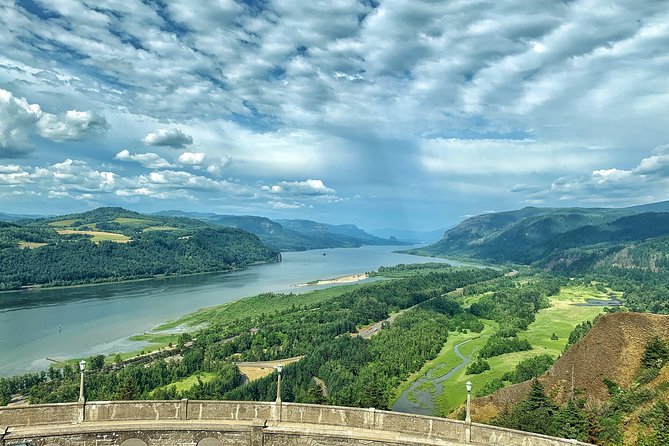 Multnomah Falls and Columbia River Gorge Waterfalls Tour Morning - Pickup From Downtown Portland