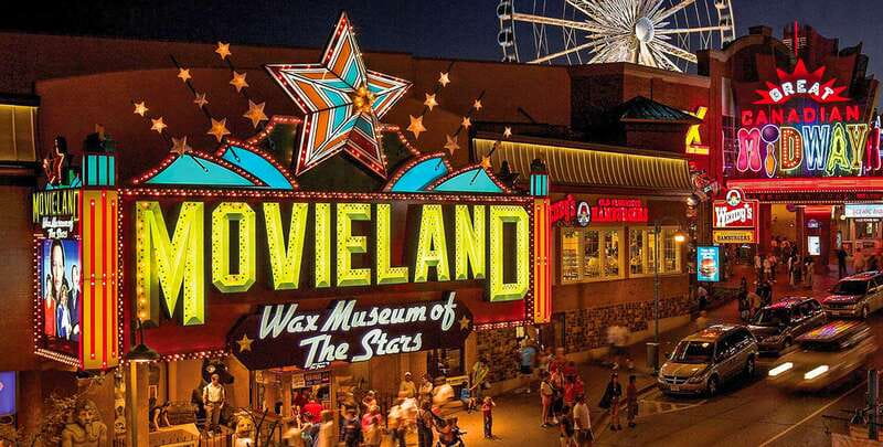 Niagara Falls, Canada: Clifton Hill 6 Attraction Fun Pass - Mini-golf lets you slow the pace