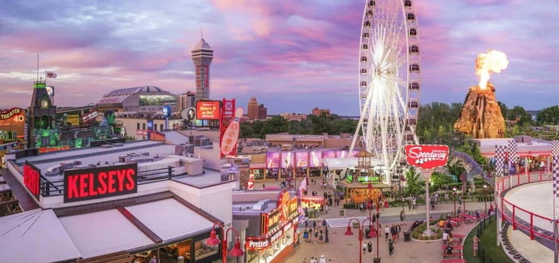 Niagara Falls, Canada: Clifton Hill 6 Attraction Fun Pass - Plan the timing around lines