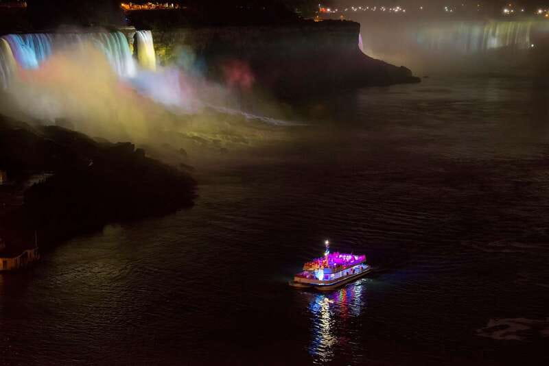 Niagara Falls, Canada: Evening Fireworks Cruise - The 40-Minute Route Past Three Falls
