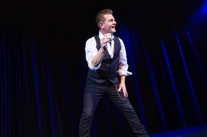 Niagara Falls, Canada: Wild Magic Show Ticket - Seating tips for the best view