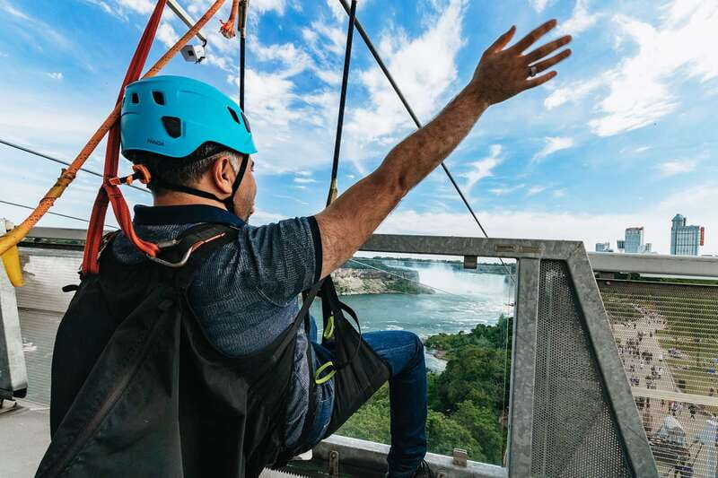 Niagara Falls, Canada: Zipline to The Falls - The Shuttle Back Uphill