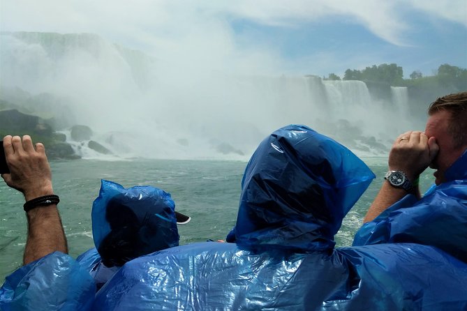 Niagara Falls Canadian Side Tour and Maid of the Mist Boat Ride Option - Why this six-hour Niagara Falls tour works well