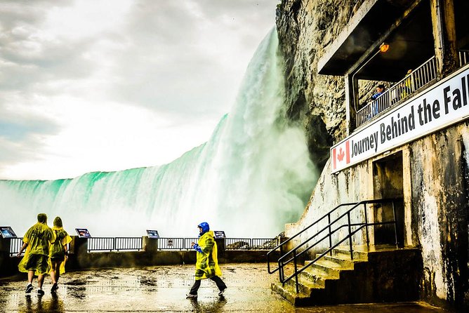 Niagara Falls Day and Evening Tour With Boat Cruise & Dinner (optional) - Niagara City Cruises and the soaking factor