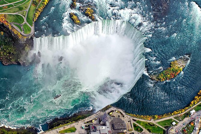Niagara Falls Day Tour from Toronto Includes Boat Tour and Winery - Finding your own lunch near the falls