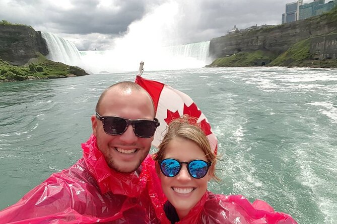 Niagara Falls Day Tour from Toronto with Boat Cruise and Lunch - The Niagara Parkway, Whirlpool, and Floral Clock