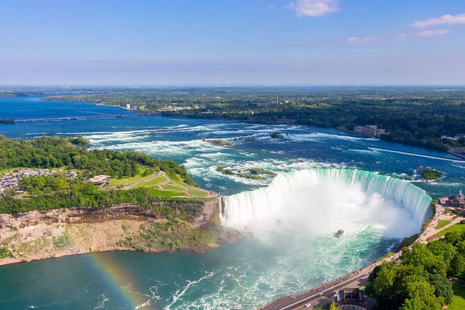 Niagara Falls Day Tour from Toronto with Boat Cruise and Lunch - A sweet stop at Maple Leaf Place
