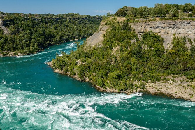 Niagara Falls Day Tour from Toronto with Boat Cruise and Lunch - One hour in Niagara-on-the-Lake