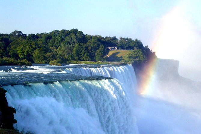 Niagara Falls Day Tour Includes Boat Cruise, Winery Stop & Lunch - Table Rock and the first close look at the falls