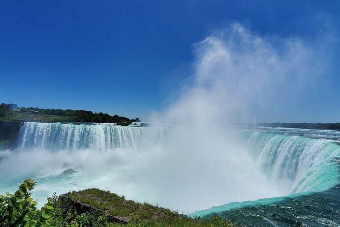 Niagara Falls Day Tour Includes Boat Cruise, Winery Stop & Lunch - Niagara-on-the-Lake adds a slower final stop