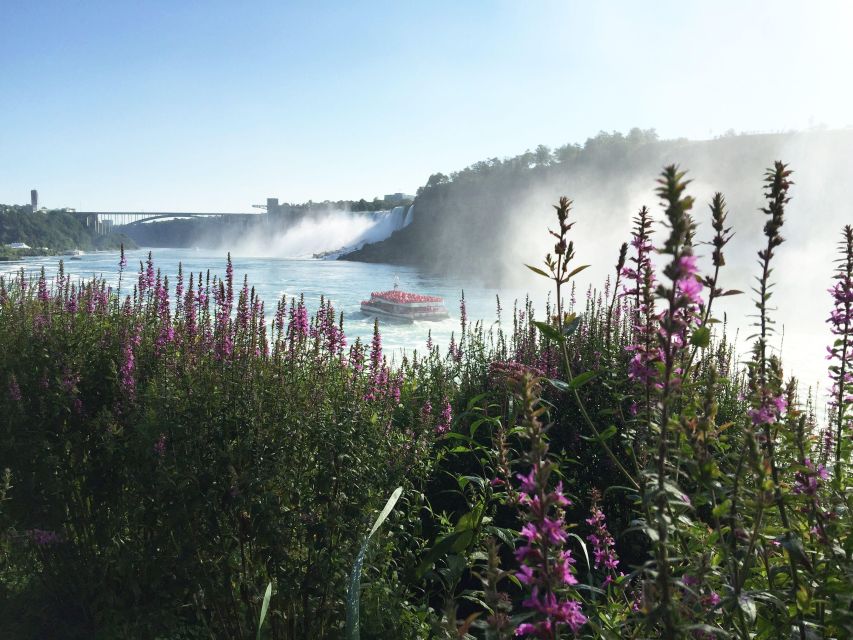 Niagara Falls from Toronto: Skip-the-Line Boat, Tower & JBF - Maple syrup, chocolate, and a practical lunch break