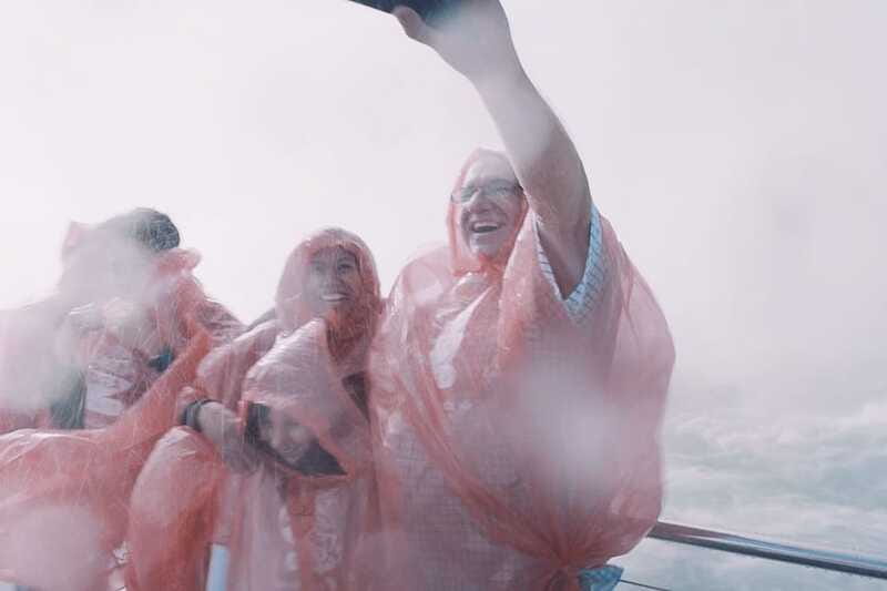 Niagara Falls, ON: Helicopter Ride with Boat & Skylon Lunch - Who Should Book This Niagara Falls Tour?
