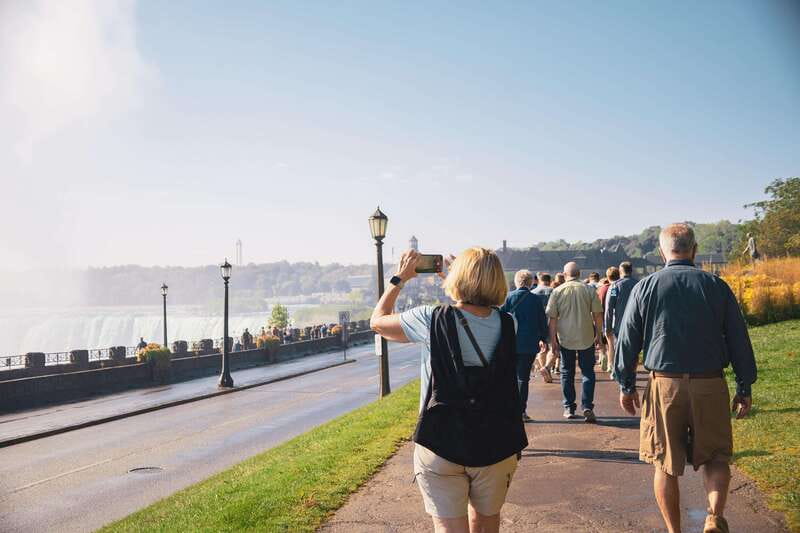 Niagara Falls Tour: Boat Ride, Journey Behind Falls and more - A smart way to meet Niagara Falls