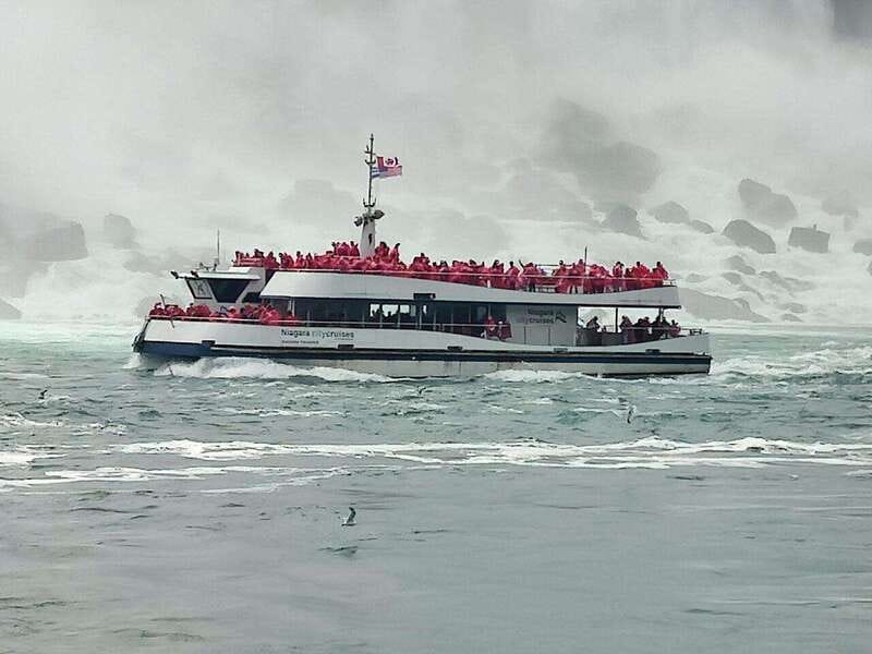 Niagara Falls Tour: Boat Ride, Journey Behind Falls and more - Walking the Canadian side before the boat