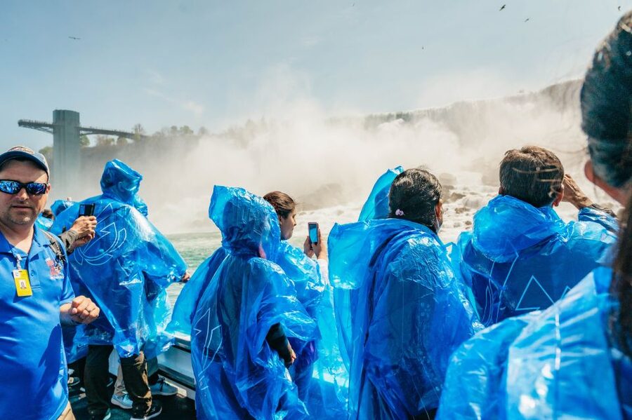 Niagara Falls, USA: American Tour & Maid of The Mist - Maid of the Mist brings you into the spray
