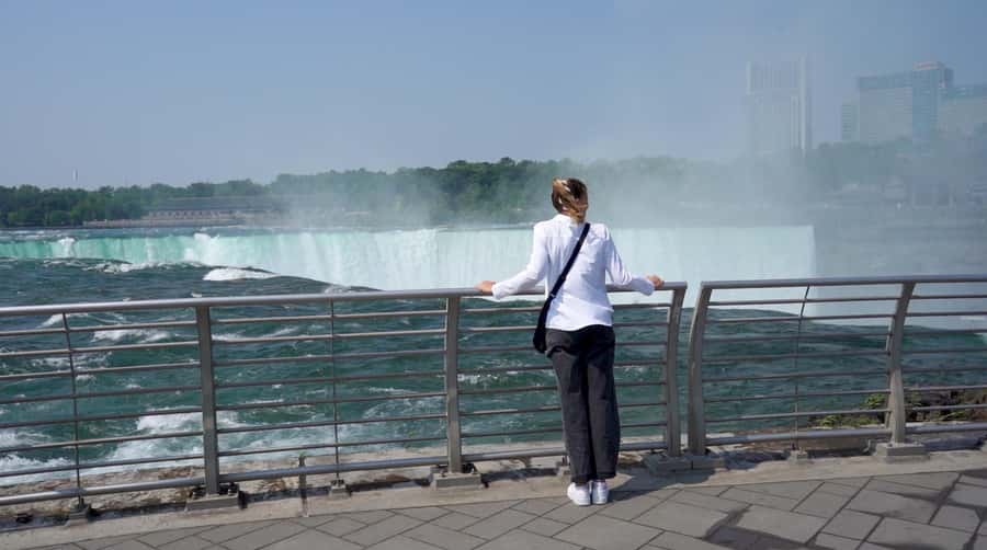 Niagara Falls USA: Cave of the Winds & Maid of the Mist Ride - Who should book this experience?
