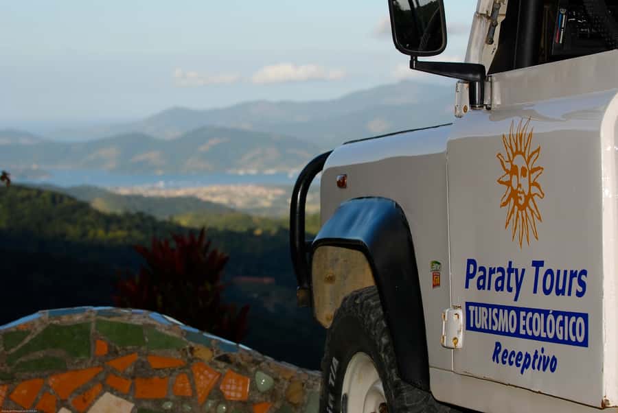 Paraty: Jungle Waterfalls and Cachaça Distillery Jeep Tour - Poço do Tarzan: clear pools and cold water