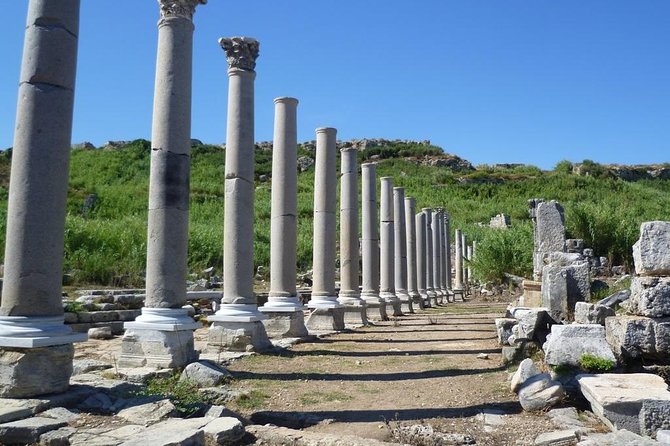 Perge Aspendos Side and Manavgat Waterfall Tour - Lunch beside the road, with a useful pause
