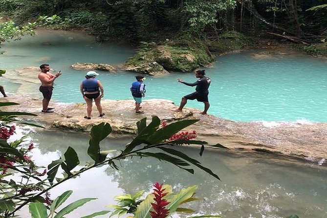 [PRIVATE] Blue Hole & Secret Falls Tour with Entrance Fees - Why a private vehicle makes a difference