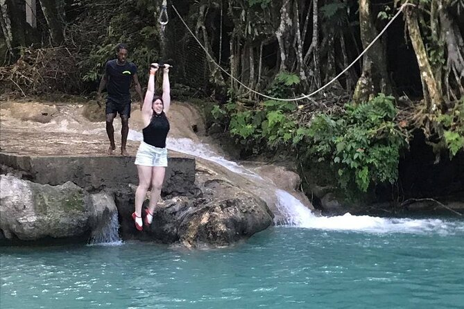 [PRIVATE] Blue Hole & Secret Falls Tour with Entrance Fees - Rock jumps, swimming, and how much activity you want